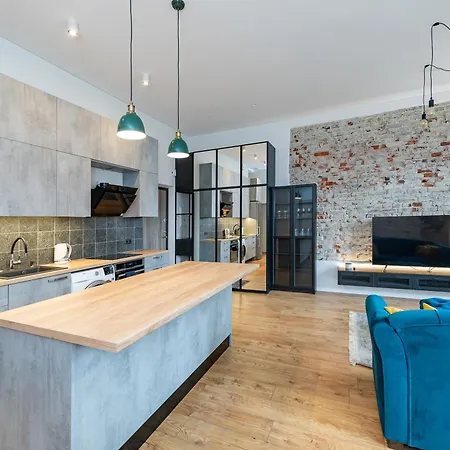 Spacious 1bd By Homeystay *